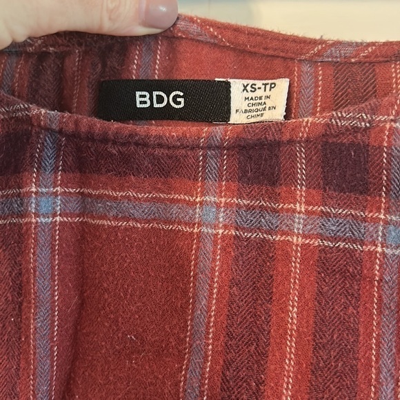 BDG Urban Outfitters plaid - Picture 2 of 5